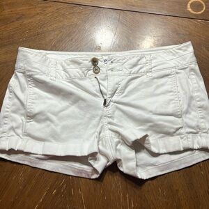 Low rise white stretchy shorts